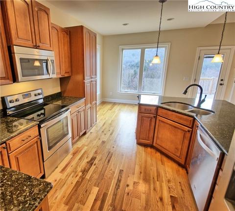 314 Crossmor Dr, Todd, NC 28684 photo 6