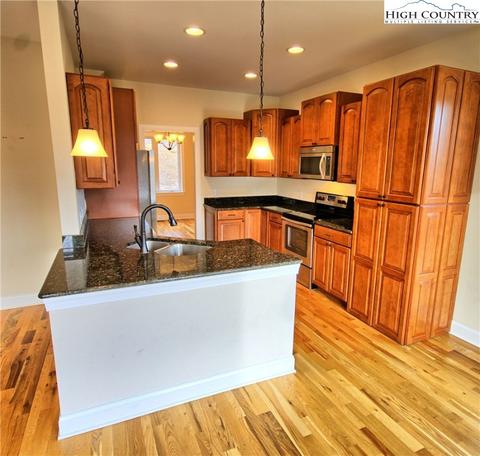 314 Crossmor Dr, Todd, NC 28684 photo 7