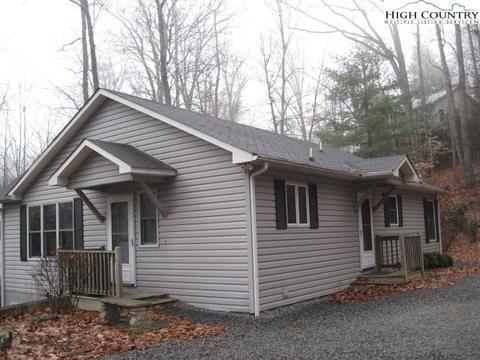377 Jack Pine Loop, Newland, NC 28657 photo 2