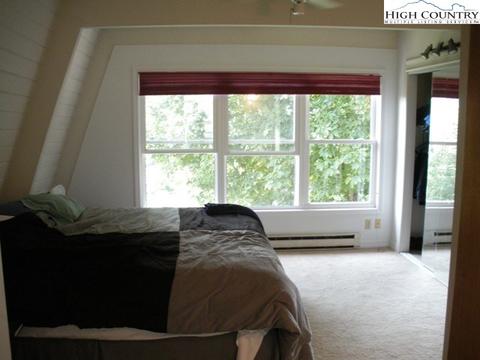 221 Skiview Rd, Seven Devils, NC 28604 photo 13