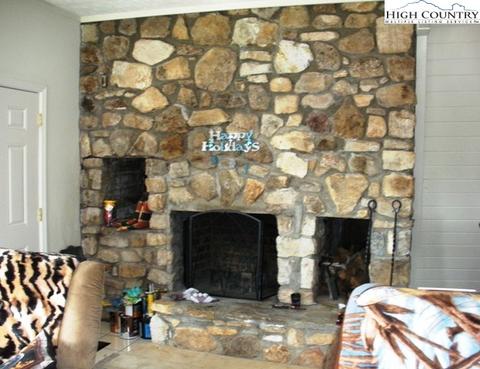 221 Skiview Rd, Seven Devils, NC 28604 photo 10