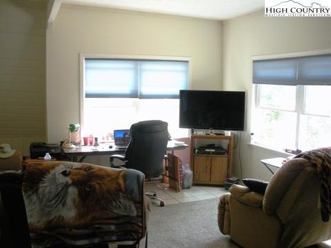 221 Skiview Rd, Seven Devils, NC 28604 photo 7