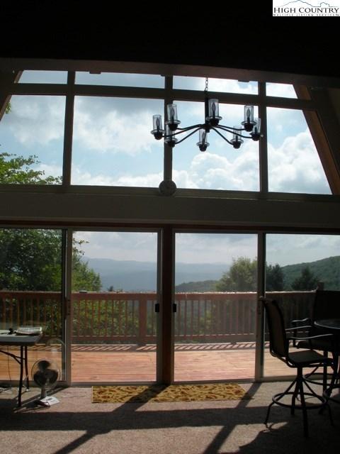 221 Skiview Rd, Seven Devils, NC 28604 photo 5