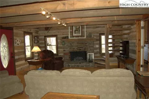 217 Quiet Pl, Todd, NC 28684 photo 3