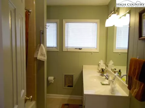 235 Deer Run Rd, Roaring Gap, NC 28668 photo 21
