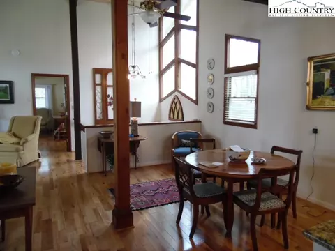 235 Deer Run Rd, Roaring Gap, NC 28668 photo 6