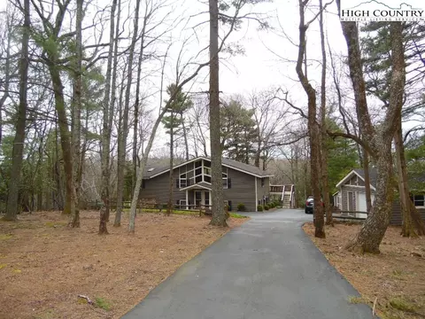 235 Deer Run Rd, Roaring Gap, NC 28668 photo 32