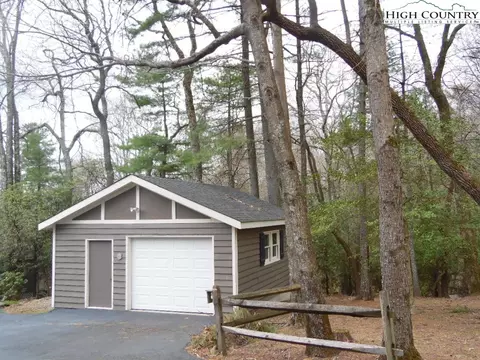 235 Deer Run Rd, Roaring Gap, NC 28668 photo 2