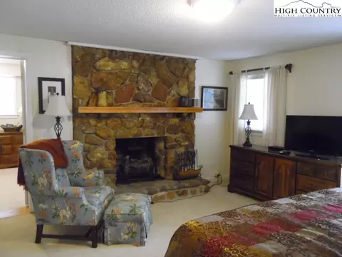 235 Deer Run Rd, Roaring Gap, NC 28668 photo 16
