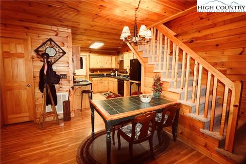 1447 Buck Mountain Rd, Purlear, NC 28665 photo 16