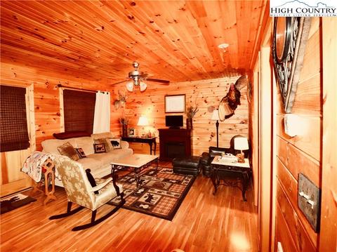 1447 Buck Mountain Rd, Purlear, NC 28665 photo 7