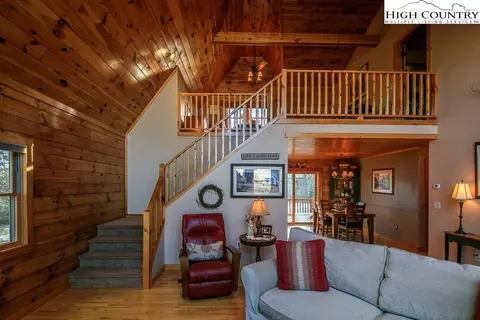 185 Apache Ln, Boone, NC 28607 photo 12