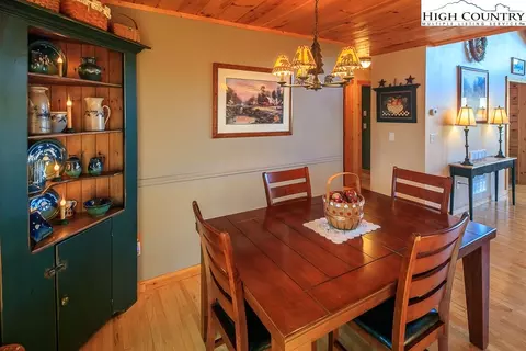 185 Apache Ln, Boone, NC 28607 photo 14