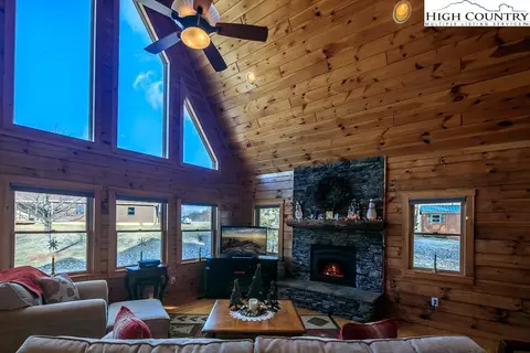 185 Apache Ln, Boone, NC 28607 photo 7