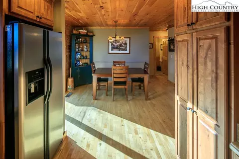 185 Apache Ln, Boone, NC 28607 photo 20