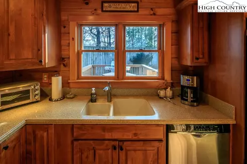 185 Apache Ln, Boone, NC 28607 photo 19