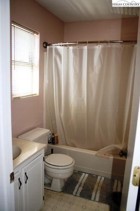 152 Village Dr, Boone, NC 28607 photo 7