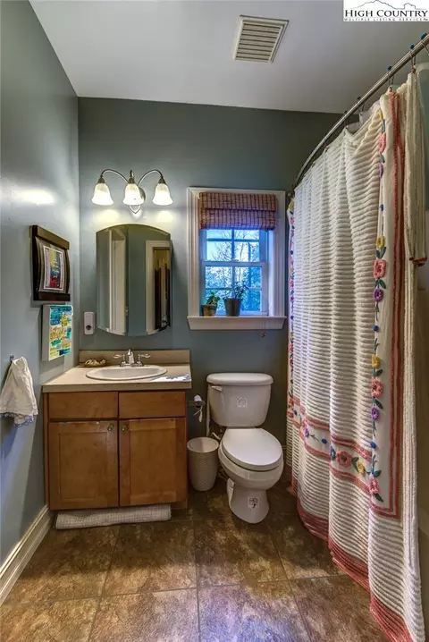 230 Brady Ln, Deep Gap, NC 28618 photo 15