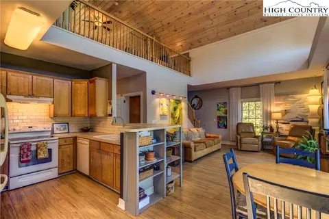 230 Brady Ln, Deep Gap, NC 28618 photo 28