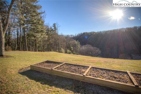 784 Drive Way, Sparta, NC 28675 photo 18