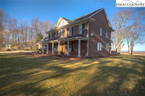 784 Drive Way, Sparta, NC 28675 photo 1