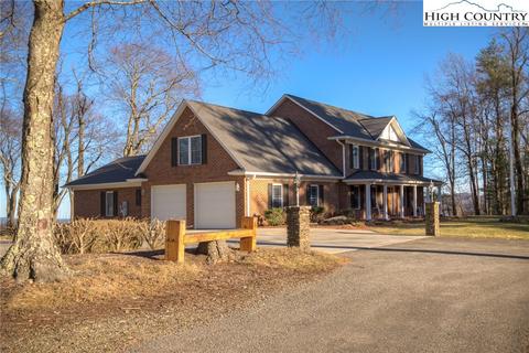 784 Drive Way, Sparta, NC 28675 photo 2
