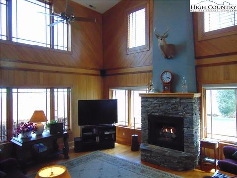 784 Drive Way, Sparta, NC 28675 photo 4
