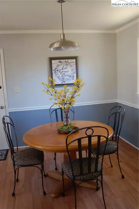 76 Montview Dr, Sparta, NC 28675 photo 8