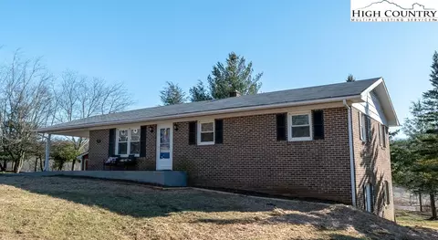 76 Montview Dr, Sparta, NC 28675 photo 1