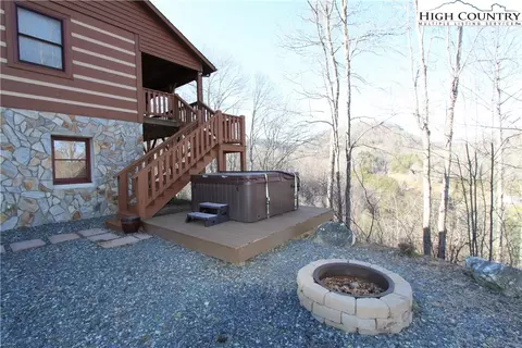 295 Kangaroo Ct, Vilas, NC 28692 photo 3