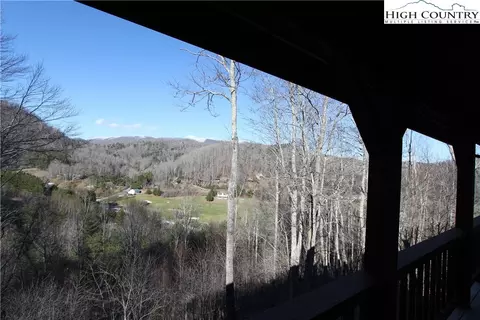 295 Kangaroo Ct, Vilas, NC 28692 photo 2
