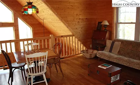323 Golden Eagle Ln, Ferguson, NC 28624 photo 8