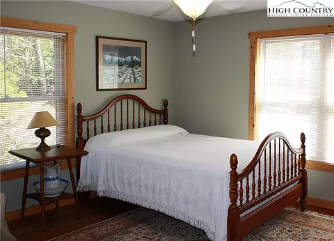 323 Golden Eagle Ln, Ferguson, NC 28624 photo 10