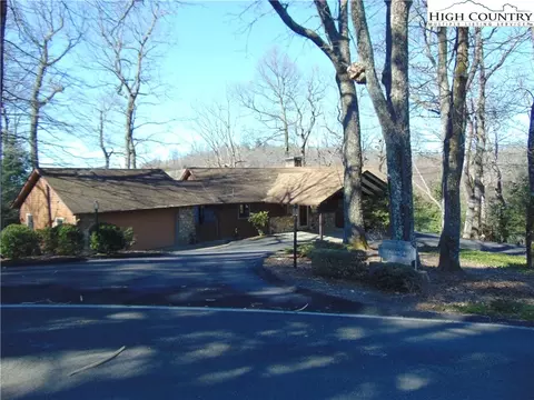 131 Rabbit Run, Roaring Gap, NC 28668 photo 1