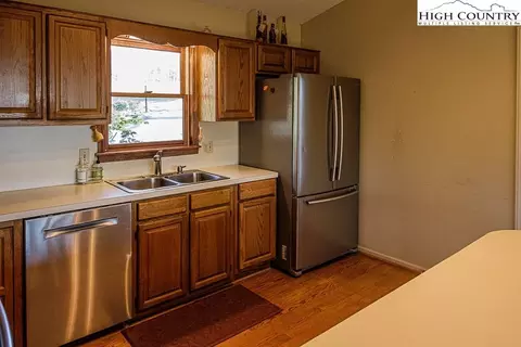131 Rabbit Run, Roaring Gap, NC 28668 photo 17
