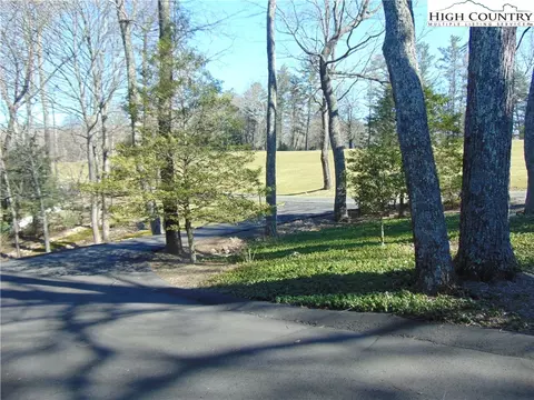 131 Rabbit Run, Roaring Gap, NC 28668 photo 9
