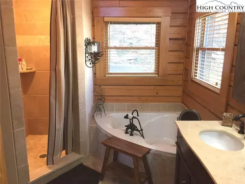 228 Skiview Rd, Seven Devils, NC 28604 photo 11