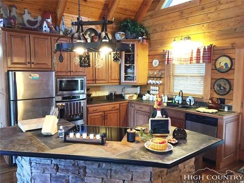 228 Skiview Rd, Seven Devils, NC 28604 photo 6