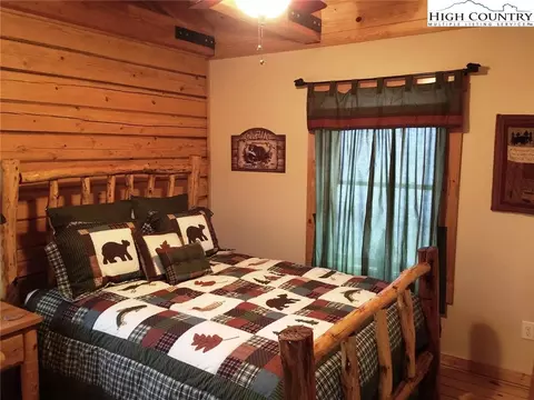 228 Skiview Rd, Seven Devils, NC 28604 photo 18