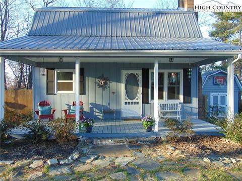 34 Hemlock Dr, Ennice, NC 28623 photo 2