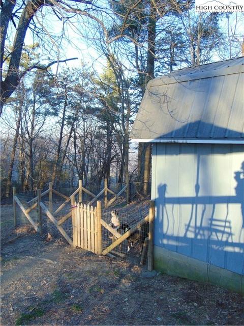 34 Hemlock Dr, Ennice, NC 28623 photo 22