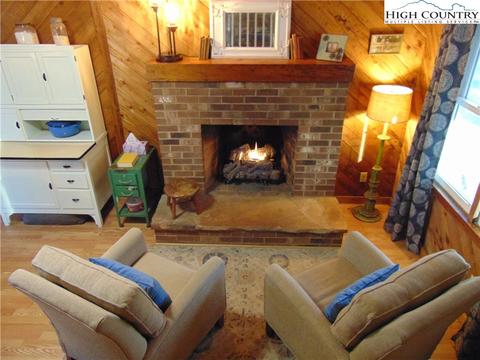 34 Hemlock Dr, Ennice, NC 28623 photo 4