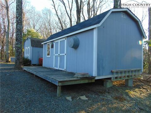 34 Hemlock Dr, Ennice, NC 28623 photo 11