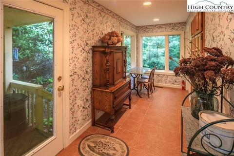 166 Mulberry, Boone, NC 28607 photo 12