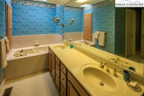 166 Mulberry, Boone, NC 28607 photo 9