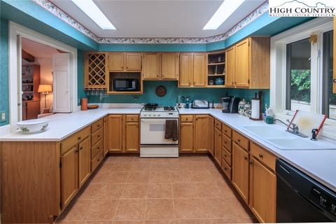 166 Mulberry, Boone, NC 28607 photo 11