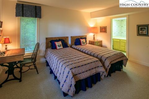 166 Mulberry, Boone, NC 28607 photo 14
