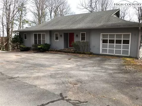 202 Cliffside Ln, Seven Devils, NC 28604 photo 2