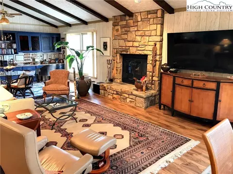 202 Cliffside Ln, Seven Devils, NC 28604 photo 5