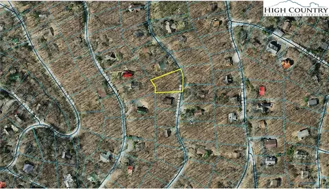 167 Hornbeam Rd, Beech Mountain, NC 28604 photo 2